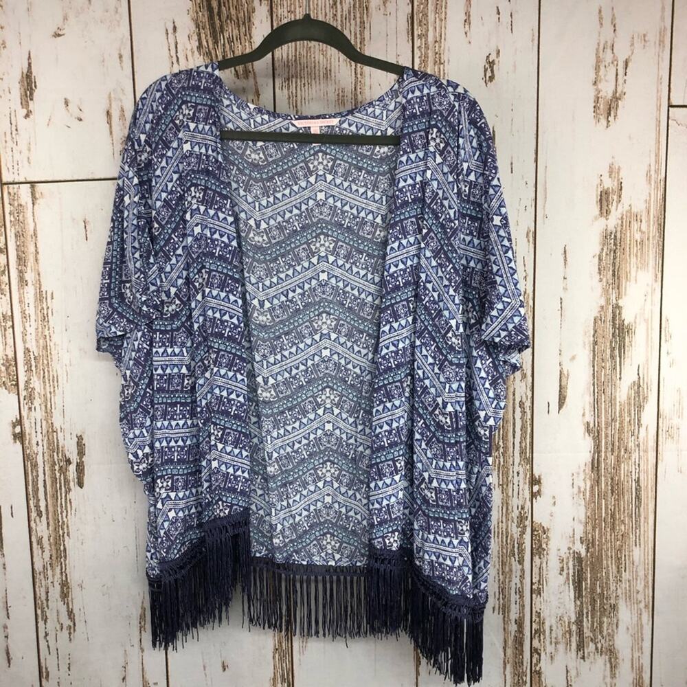 Victoria’s Secret Shawl, Size XS/S. Blue. In good used condition!